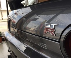 スカイライン R32 GT-Rのデントリペア